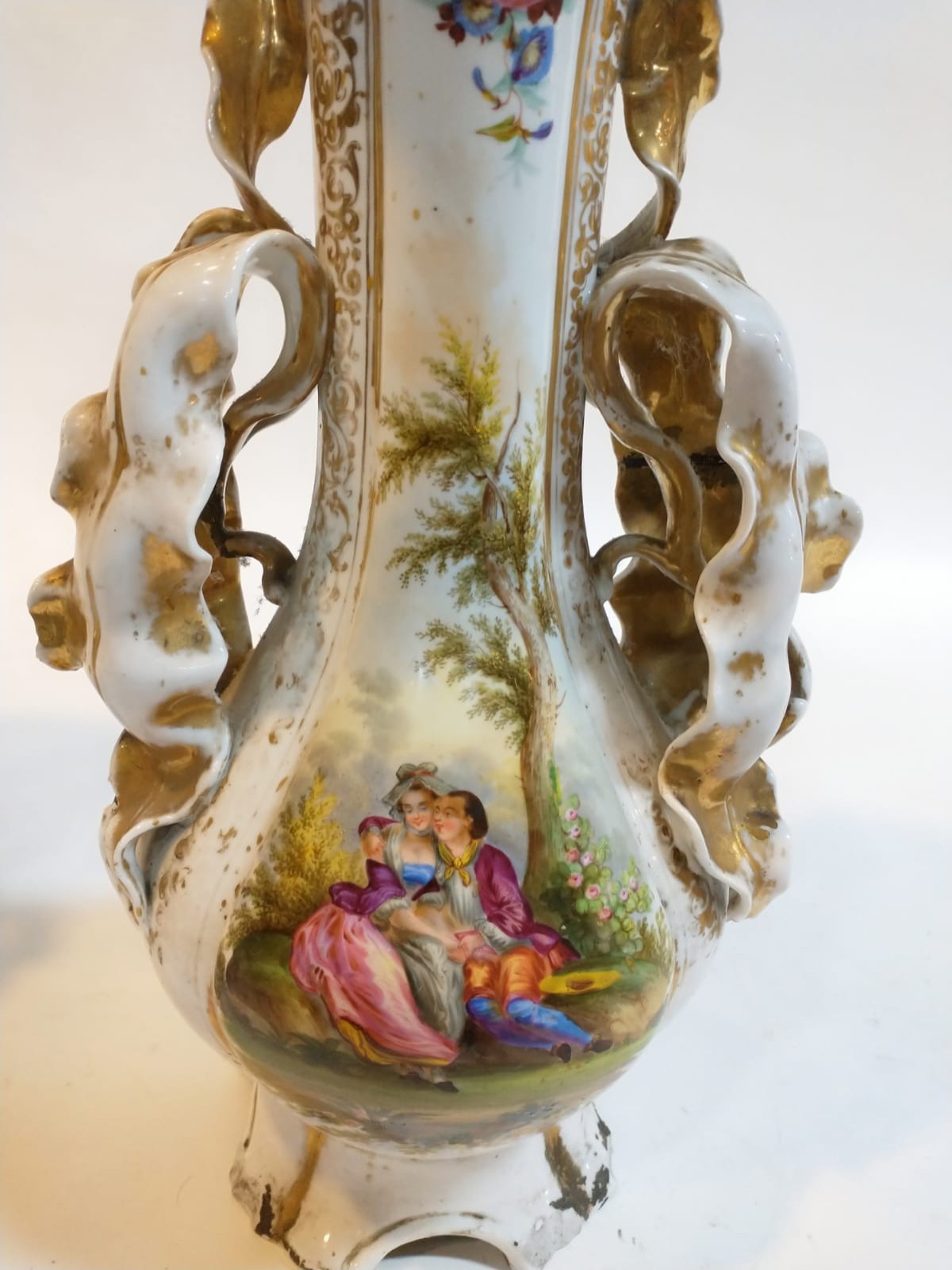 Par de vasos de porcelana francesa Velho Paris, decorados com cenas... - foto 8 de 8