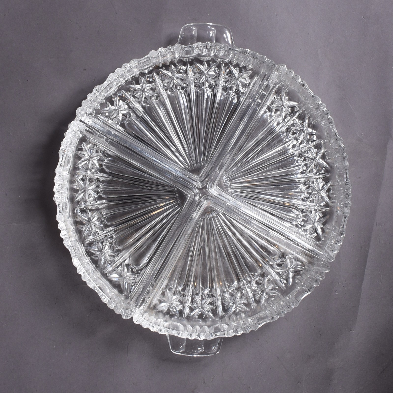 Três peças de cristal, sendo 2 petisqueiras e bowl doublé âmbar... - foto 3 de 7