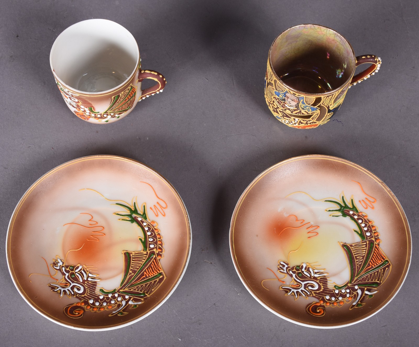 Diversas peças de porcelana oriental, sendo: parte de conjunto com 4... - foto 2 de 7