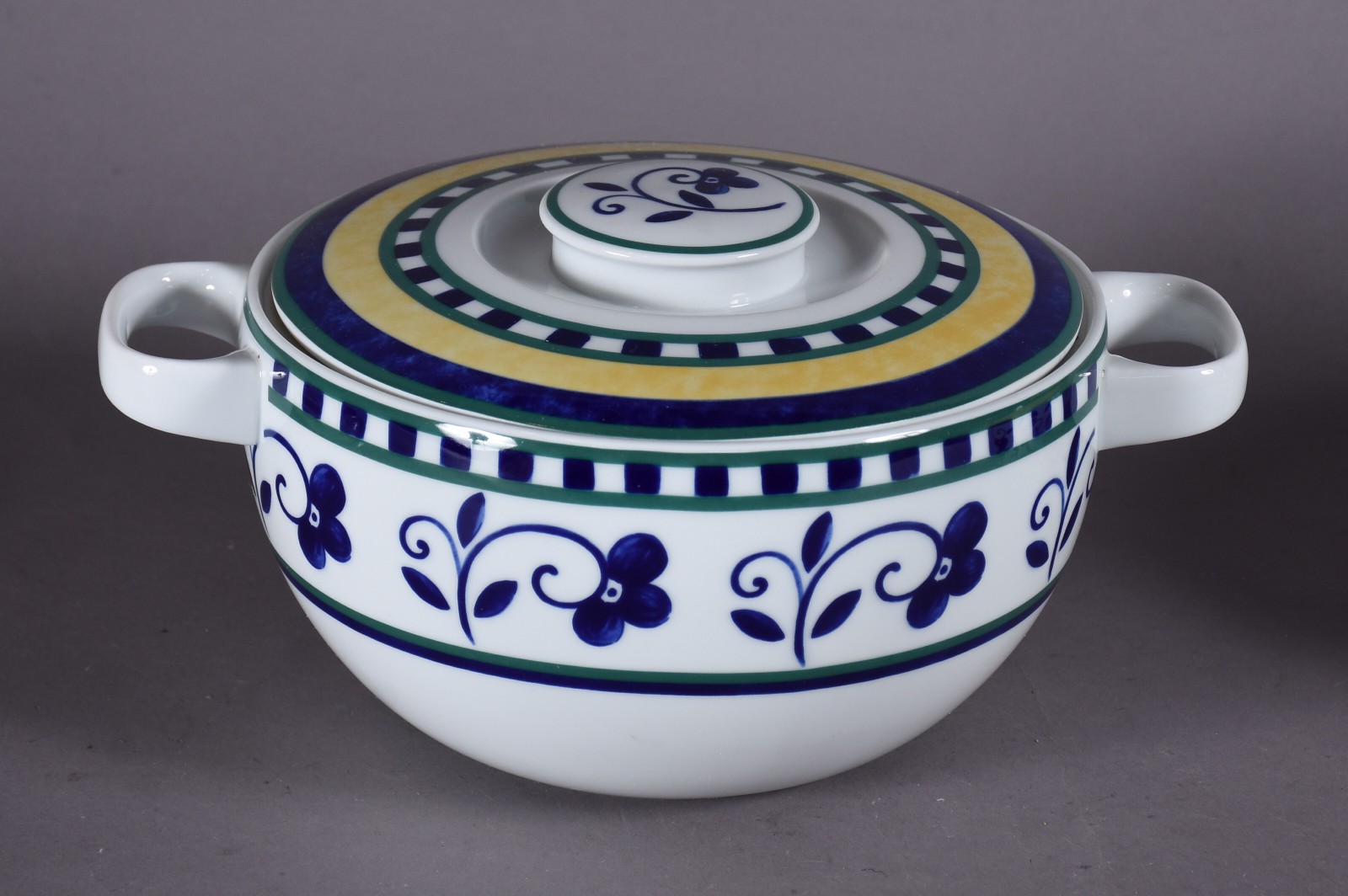 Aparelho de porcelana portuguesa SPAL para chá, café e jantar... - foto 2 de 10