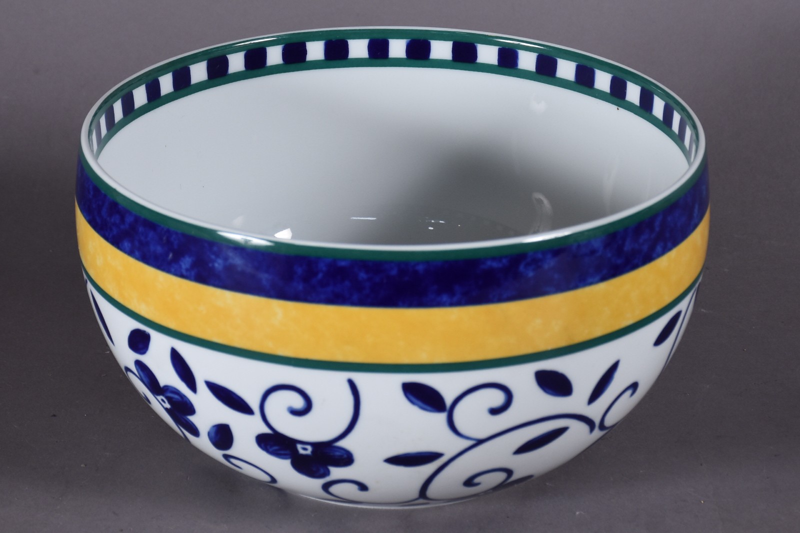 Aparelho de porcelana portuguesa SPAL para chá, café e jantar... - foto 3 de 10