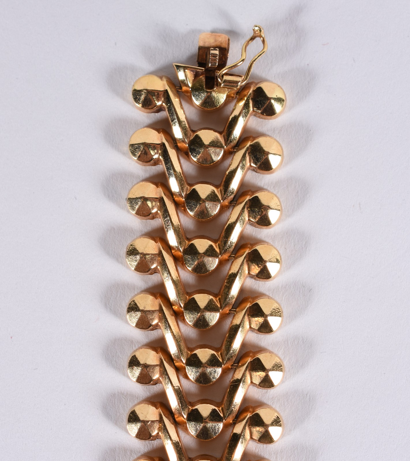 Pulseira de ouro 18k, contraste 750, decorada com setas em forma de... - foto 4 de 6