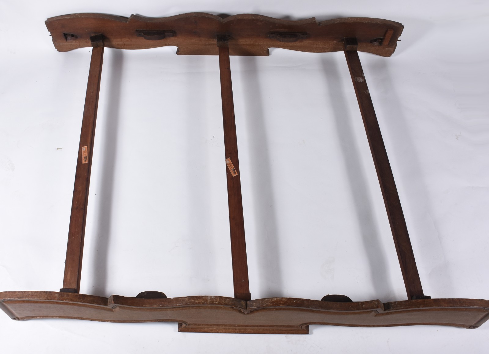 Conjunto de cama de casal de madeira nobre com trabalhos entalhados e... - foto 6 de 11
