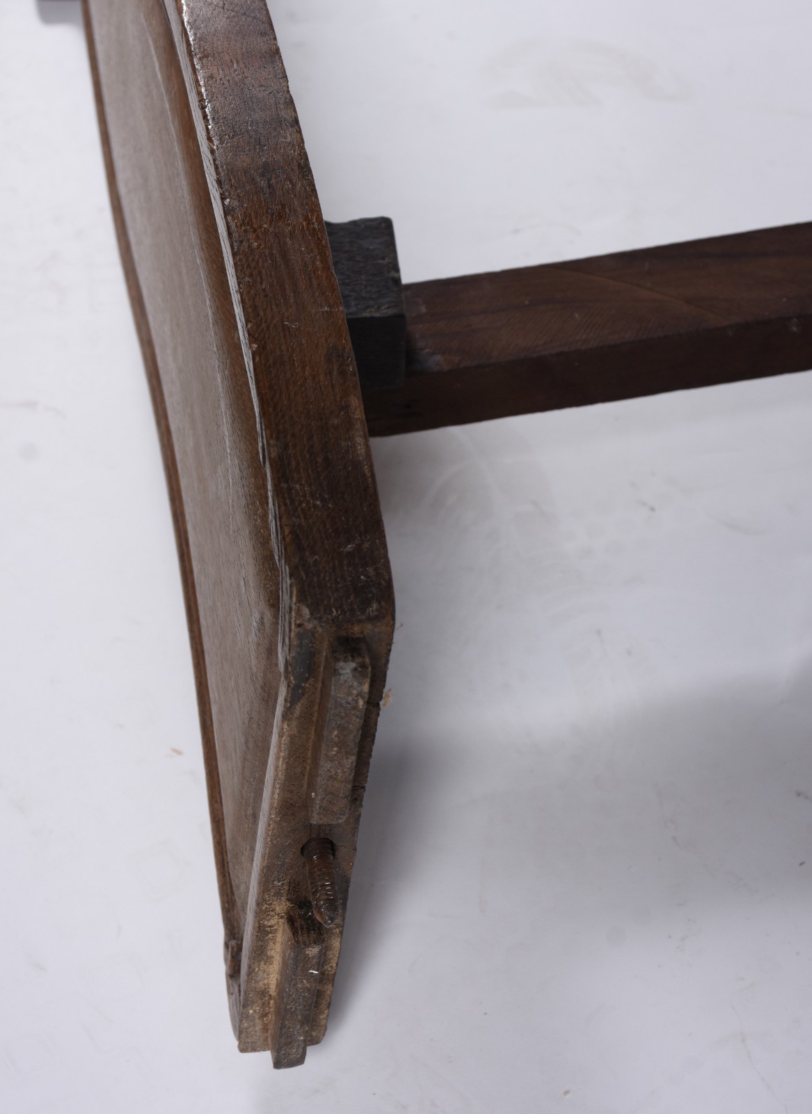 Conjunto de cama de casal de madeira nobre com trabalhos entalhados e... - foto 7 de 11