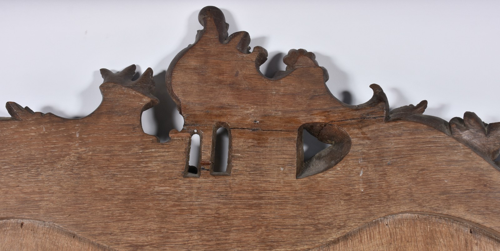 Conjunto de cama de casal de madeira nobre com trabalhos entalhados e... - foto 8 de 11