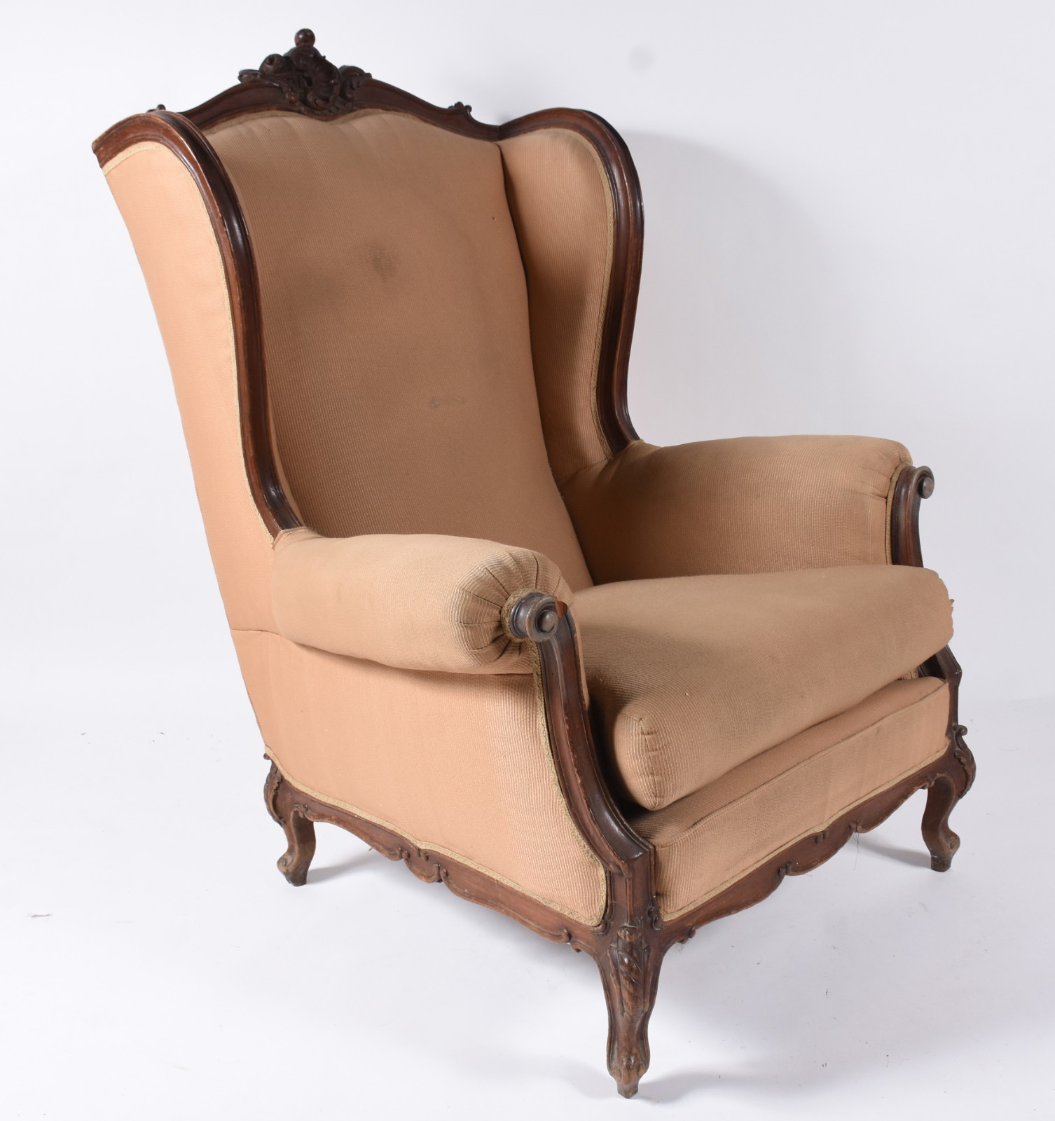 Bergere de madeira nobre, estilo Luis XV, estofamento forrado com... - foto 1 de 6