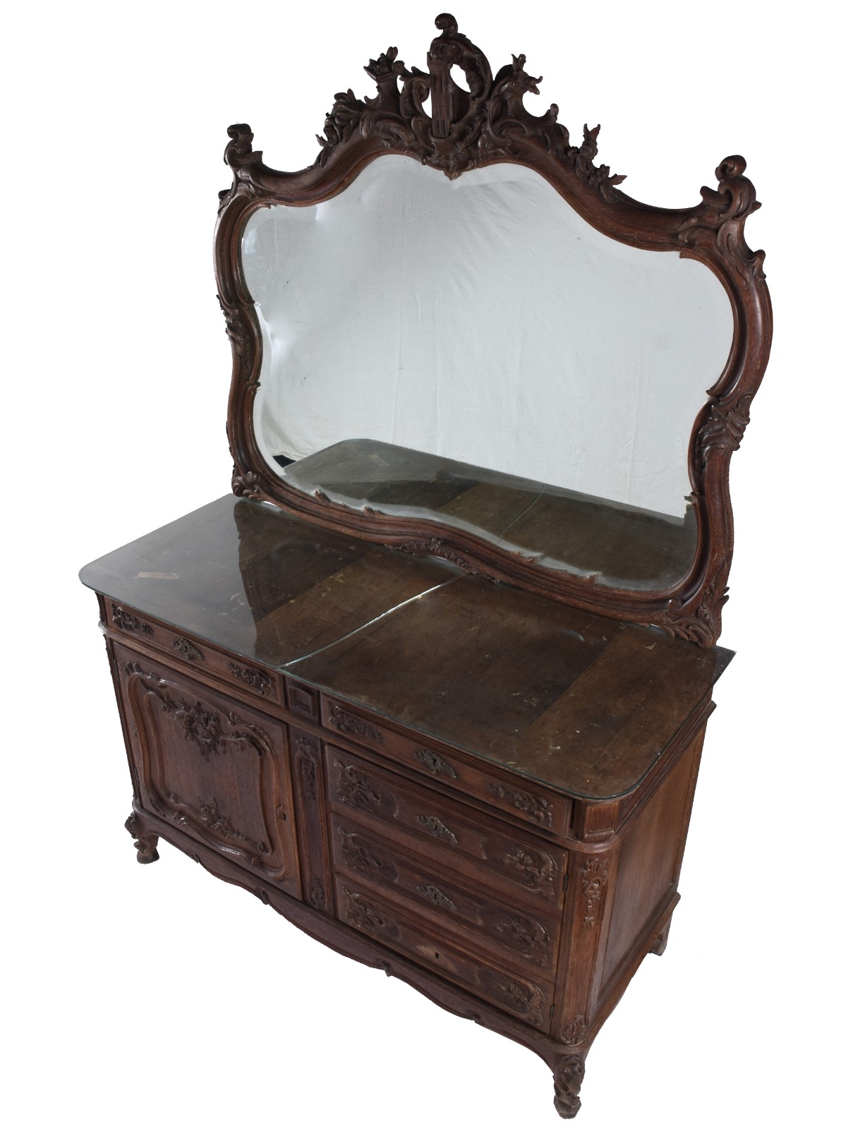 Cômoda de madeira nobre com duas portas e duas gavetas com trabalhos... - foto 2 de 10