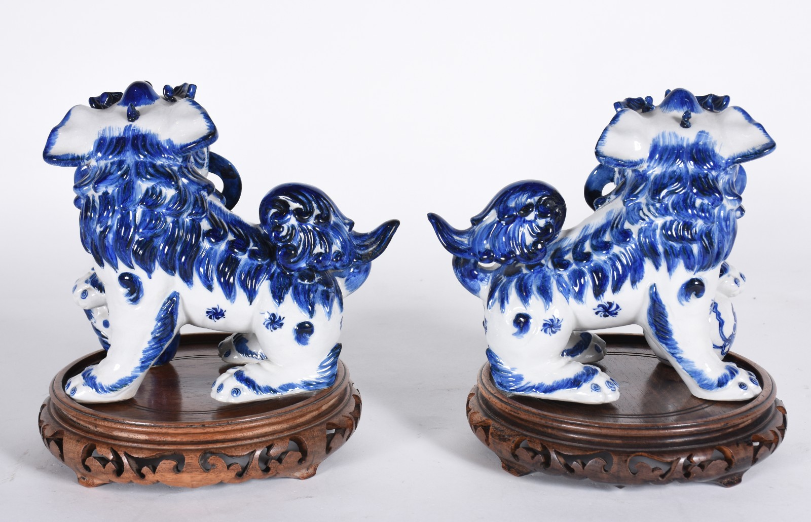 Par de antigas esculturas de porcelana chinesa azul e branca... - foto 6 de 9