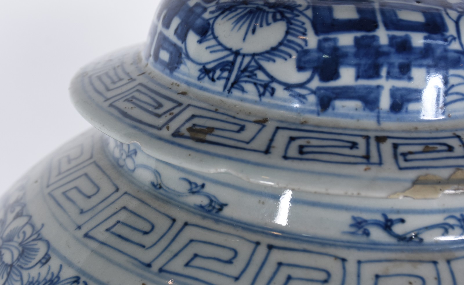 Par de potiches de formato balaústre em porcelana chinesa, decorados... - foto 7 de 11