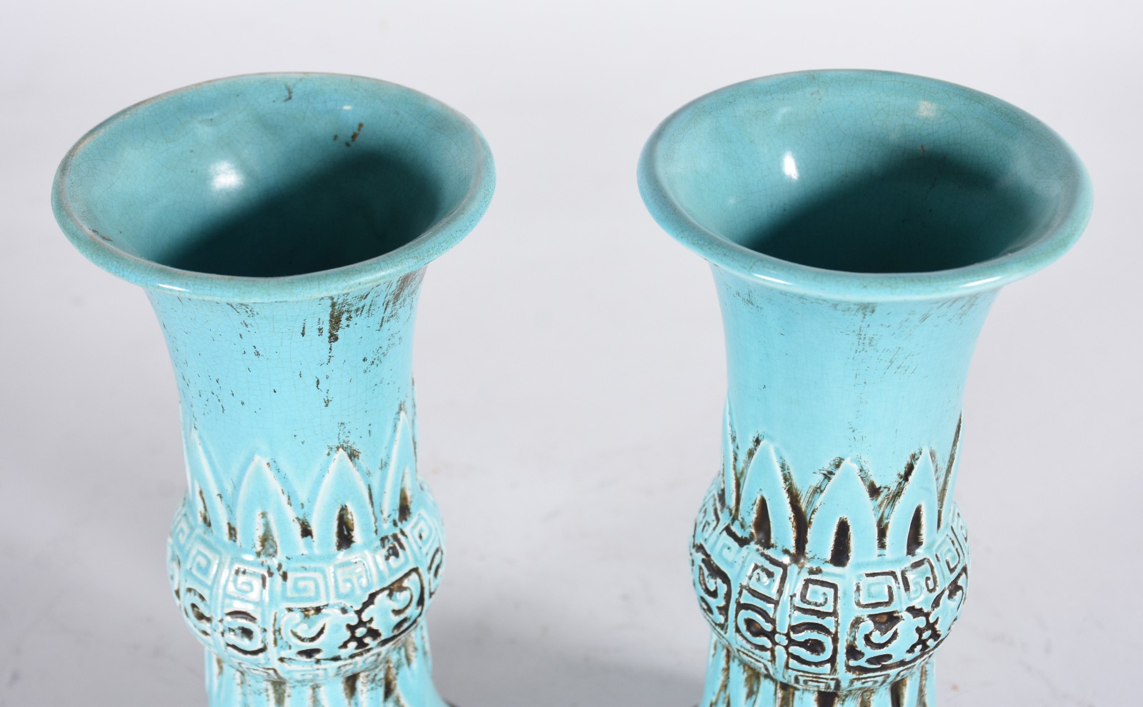 Par de vasos de cerâmica azul VERNON, bases de madeira. - foto 3 de 5