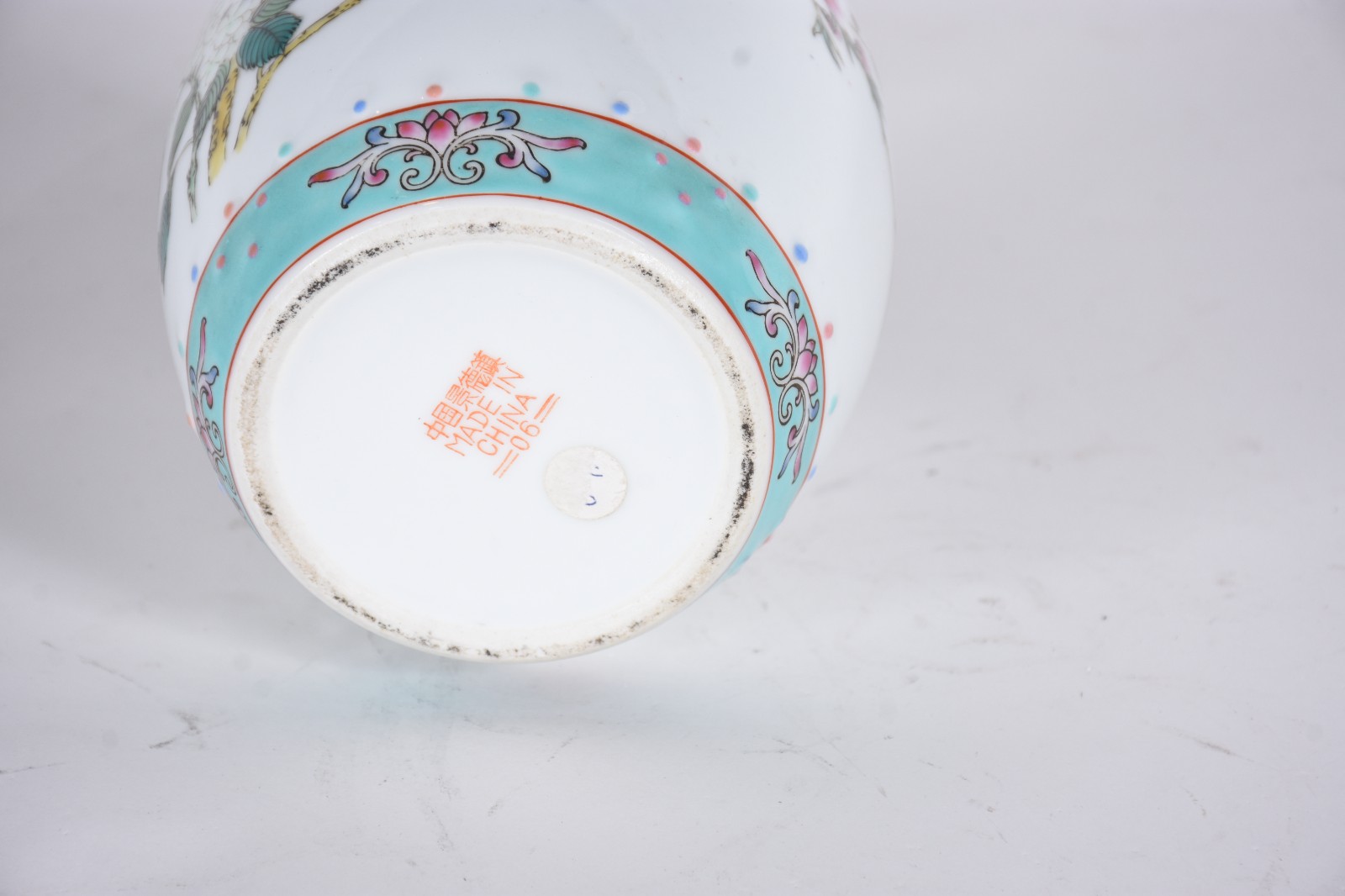Potiche de porcelana chinesa decorado com pássaro e flores em... - foto 6 de 6