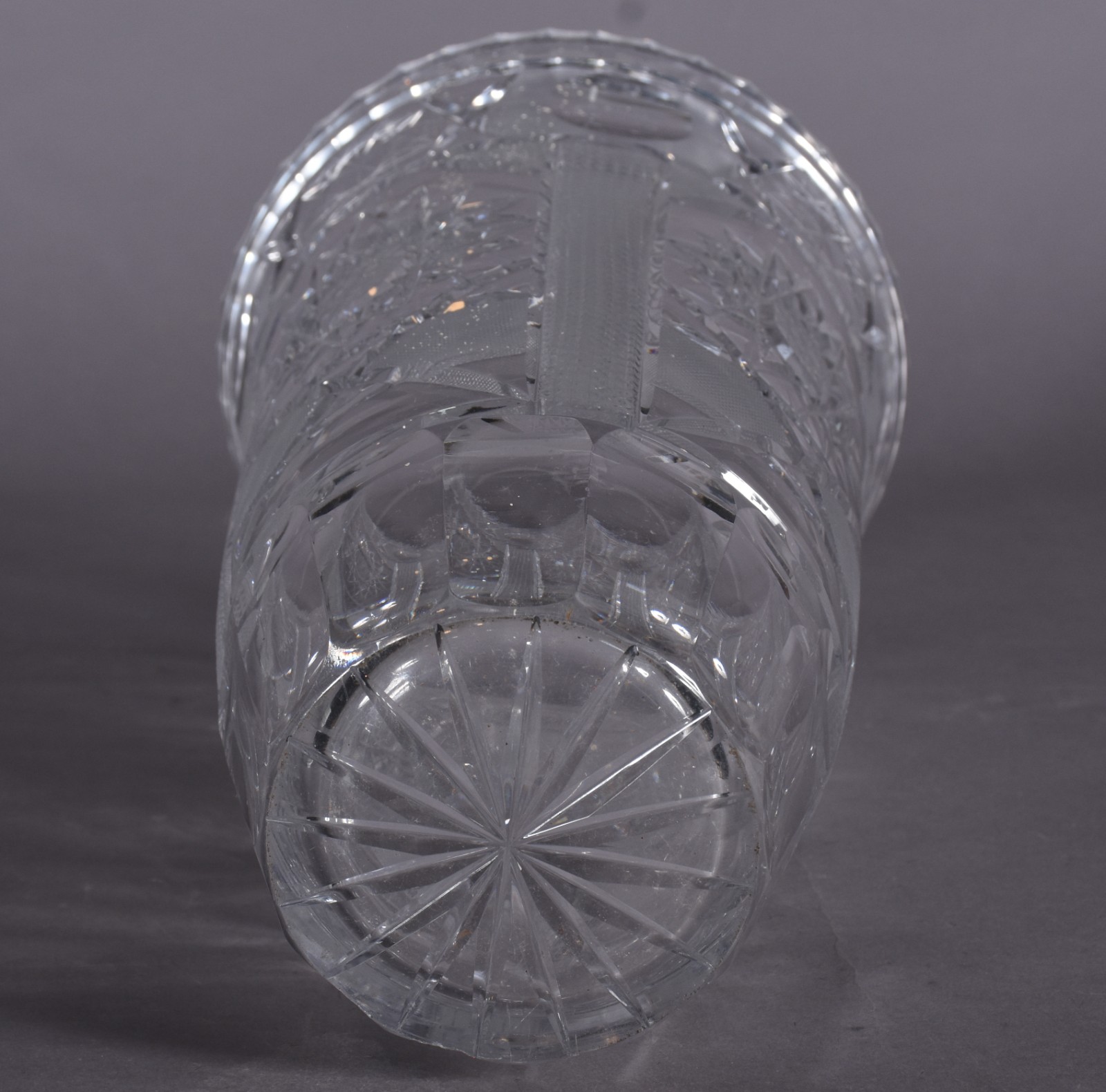 Vaso de cristal tcheco lapidado. - foto 4 de 4