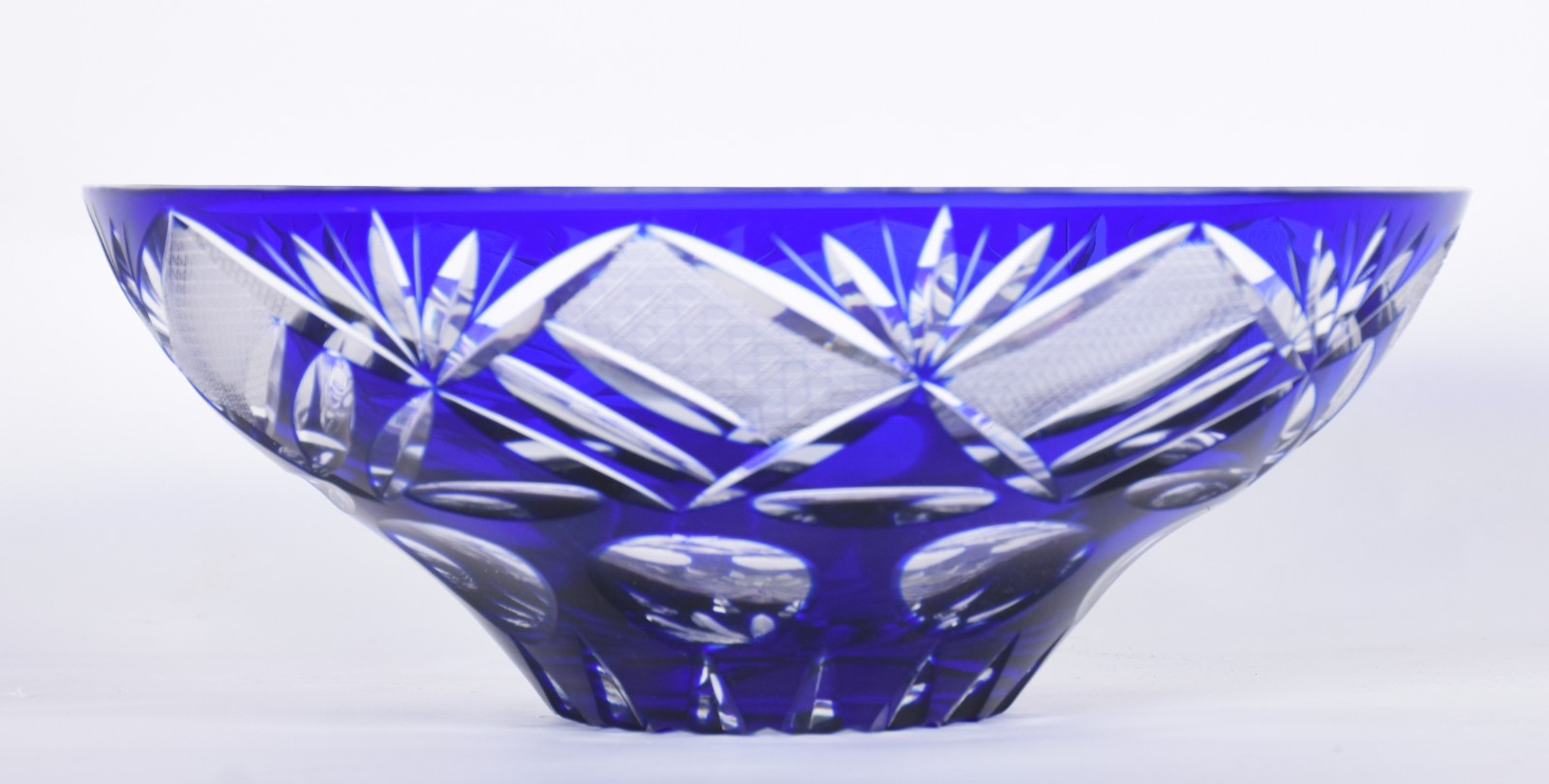 Fruteira de cristal lapidado doublé azul, feitio redondo. - foto 3 de 4