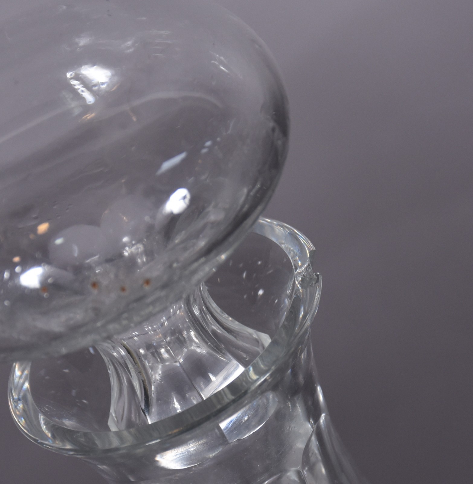Serviço de cristal lapidado composto de: 12 taças para champagne (2... - foto 8 de 11