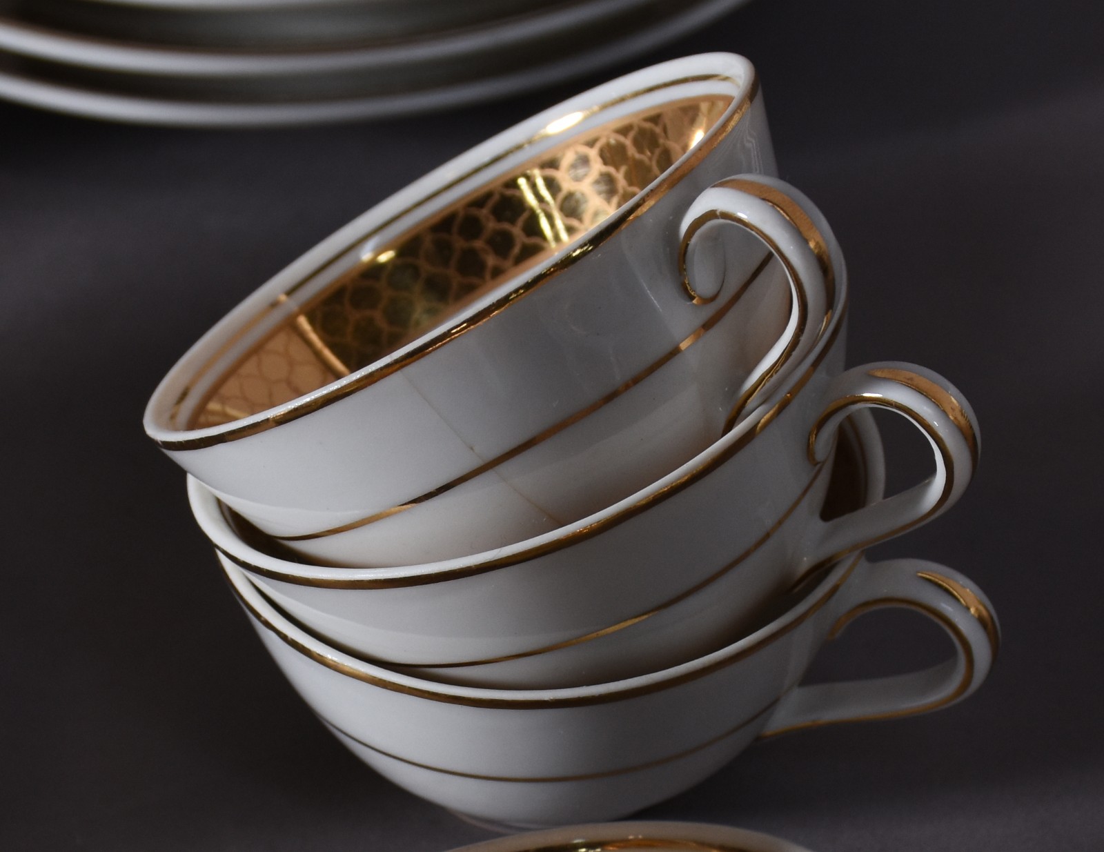 Aparelho de chá, café e jantar de porcelana BRENNAND branco com borda... - foto 8 de 11