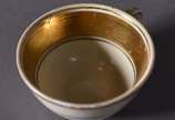 Aparelho de chá, café e jantar de porcelana BRE... - Aparelho de chá, café e jantar de porcelana BRENNAND branco com borda dourada composto de: 24 pratos rasos, 12 pratos fundos, 12 pratos de sobre...