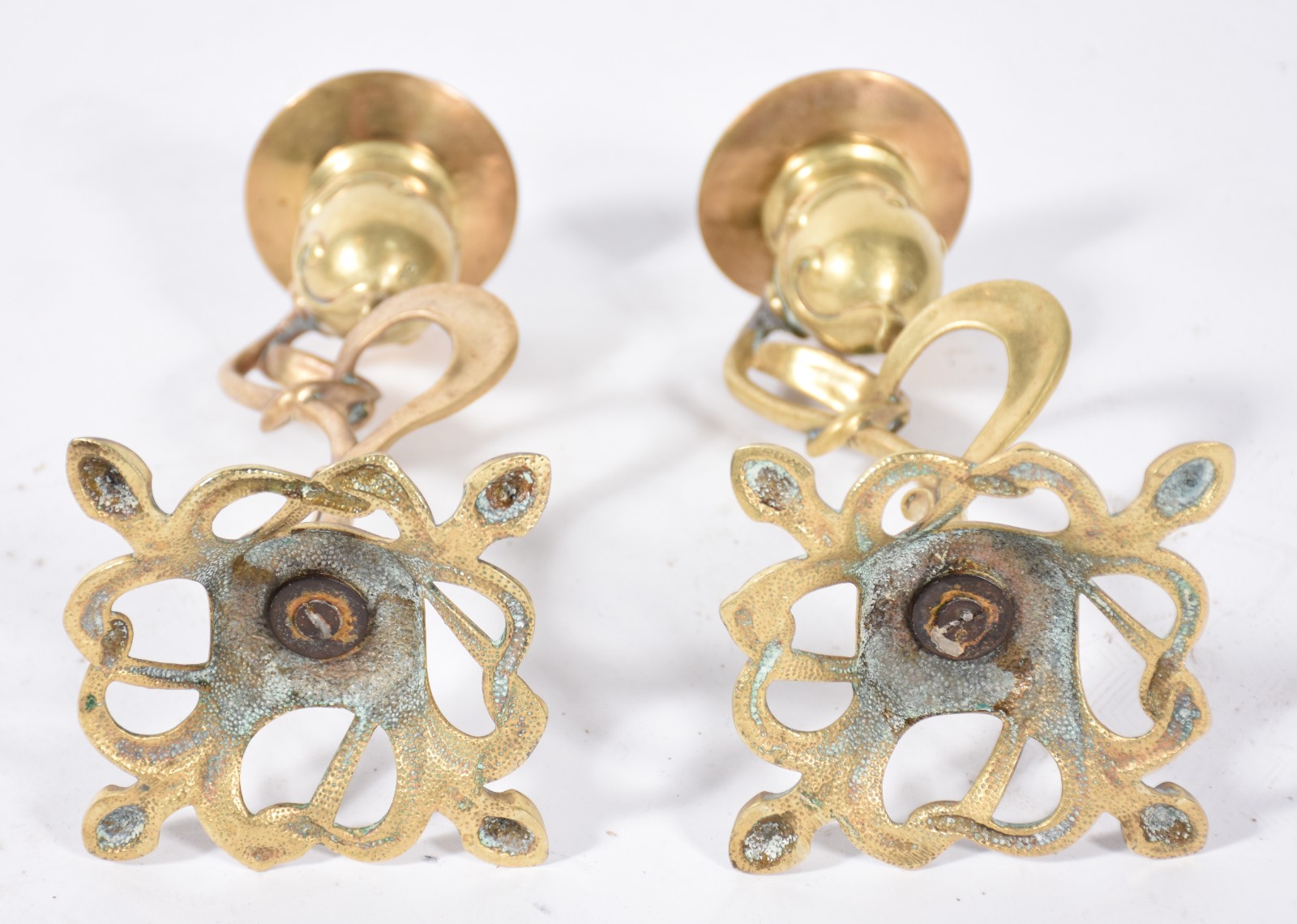 Par de castiçais de bronze estilo Art Noveau. - foto 4 de 4
