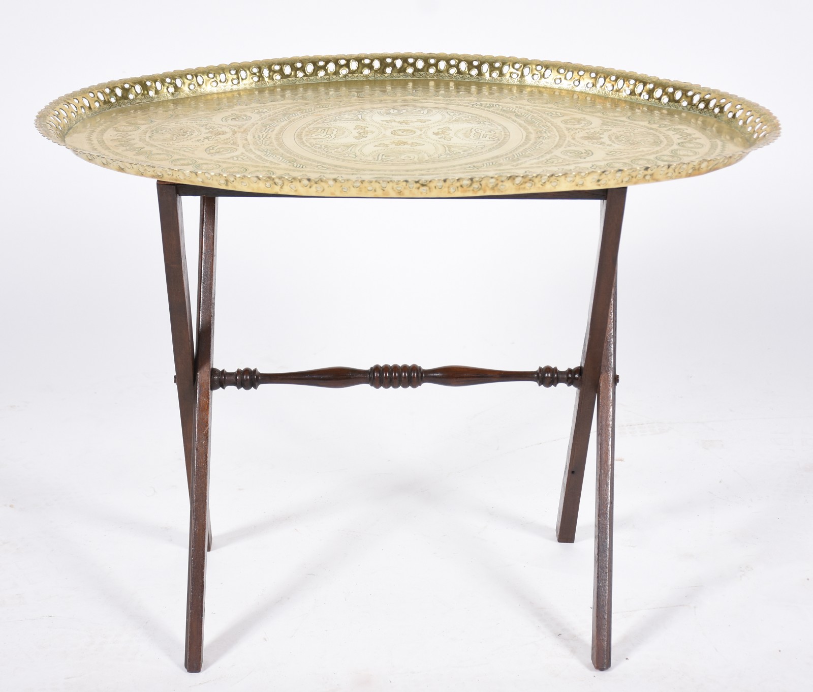 Mesa/Bandeja de metal dourado indiano com base de madeira na forma de... - foto 2 de 5