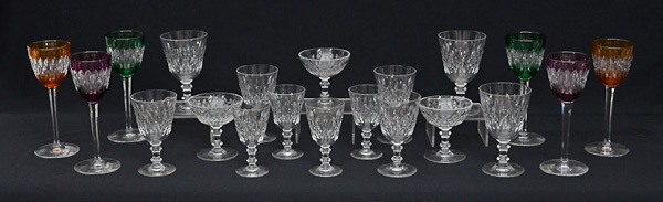 BACARAT - Belíssimo serviço de cristal francês lapidado, marcas da...