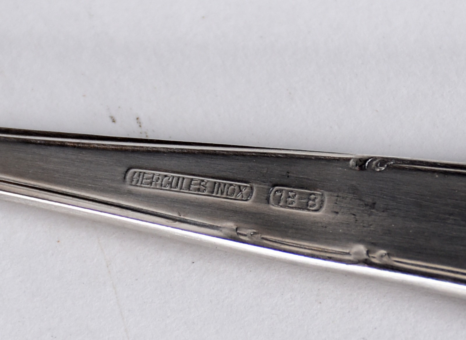 Faqueiro de aço inox Hercules composto de: 12 colheres, 12 garfos, 12... - foto 7 de 11