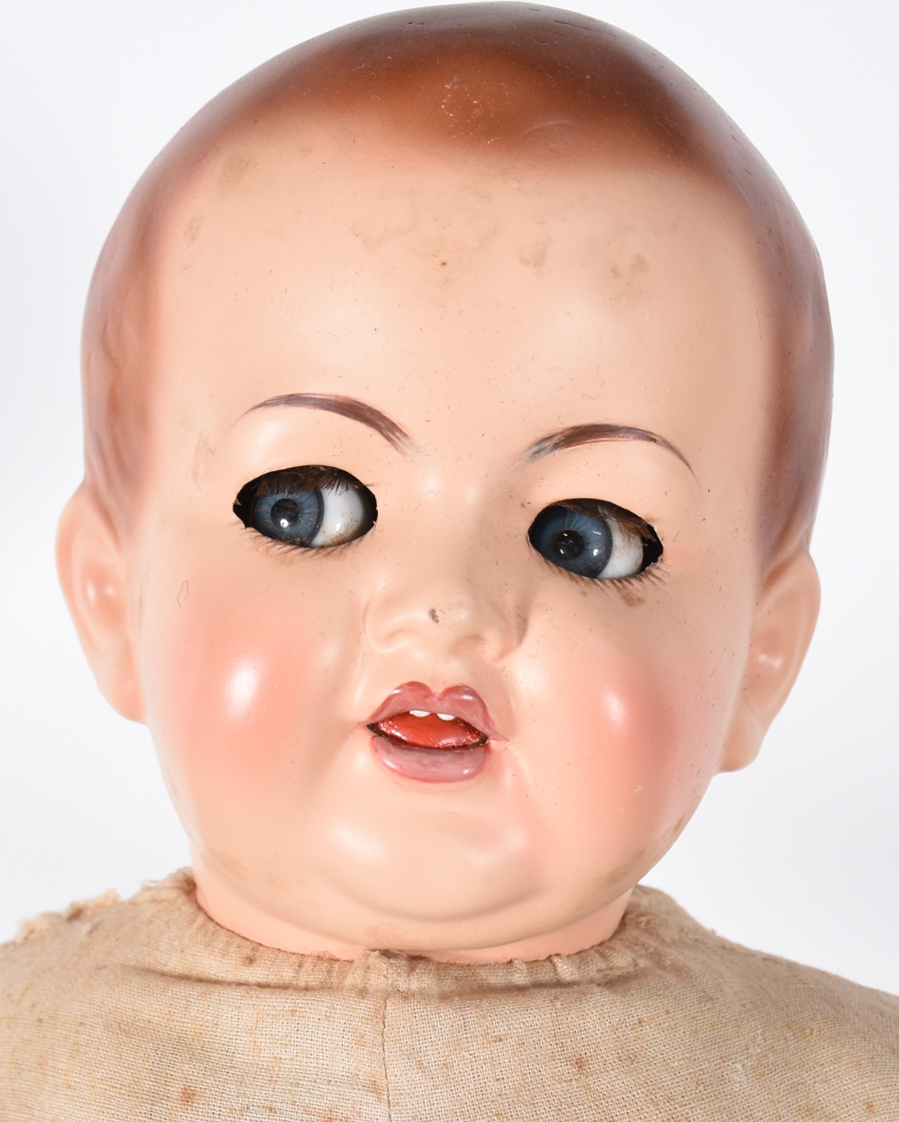 Boneco antigo com pés, cabeça e mão de massa. - foto 2 de 5