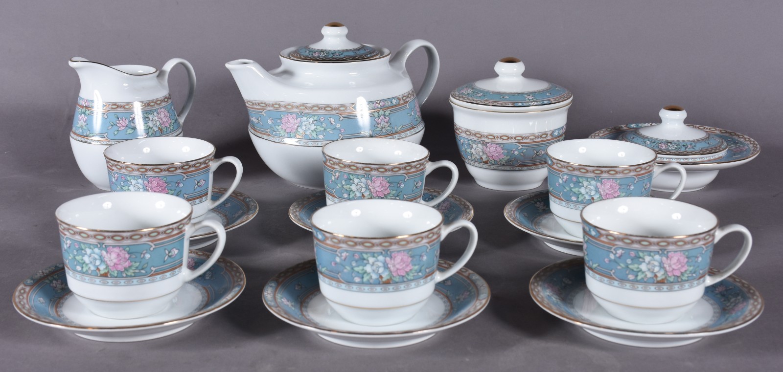 Serviço para chá de porcelana Schmdit composto de: 6 xícaras com... - foto 1 de 5