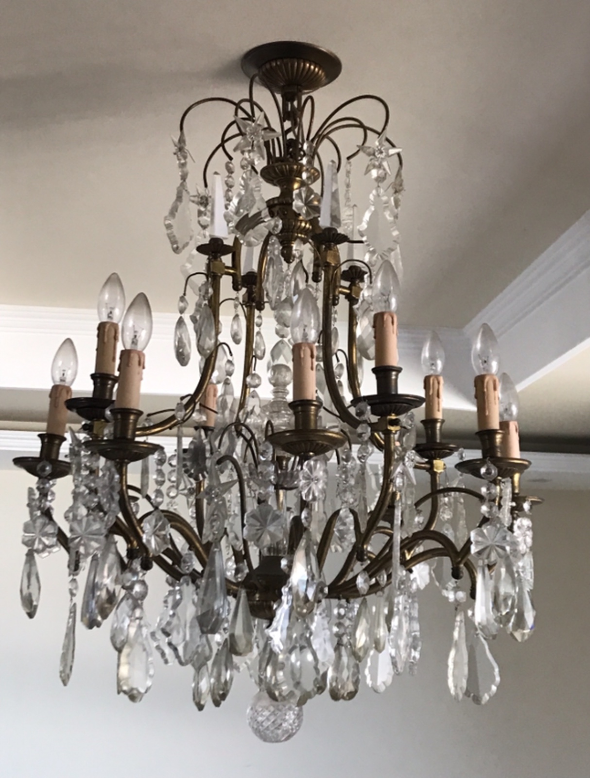 Belíssimo lustre de cristal e bronze estilo Versailles, placas de... - foto 1 de 2