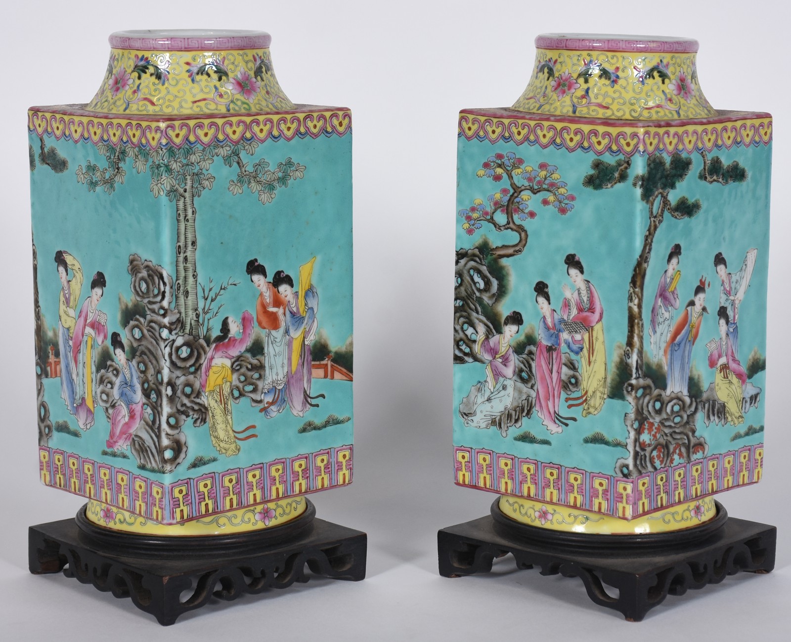 Par de vasos de porcelana oriental, feitio quadrangulares decorados... - foto 2 de 8