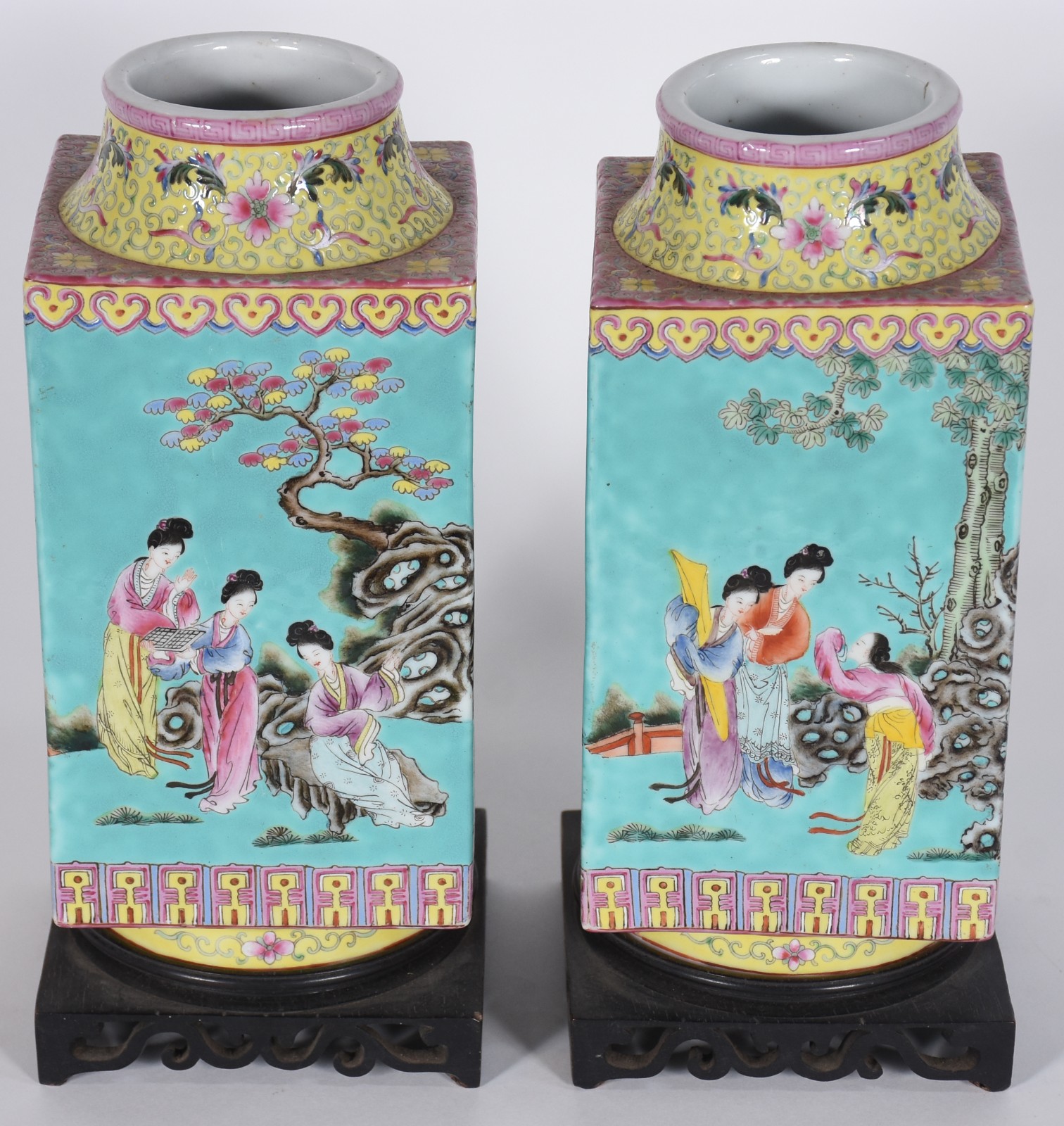 Par de vasos de porcelana oriental, feitio quadrangulares decorados... - foto 4 de 8