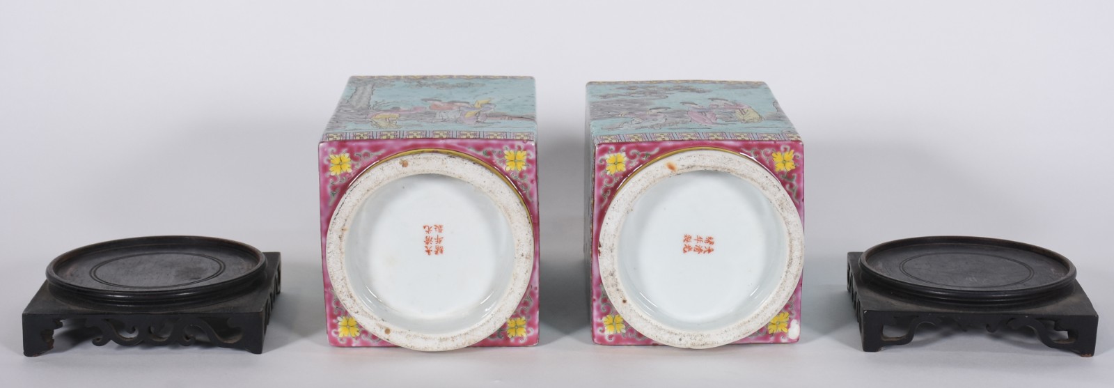 Par de vasos de porcelana oriental, feitio quadrangulares decorados... - foto 5 de 8