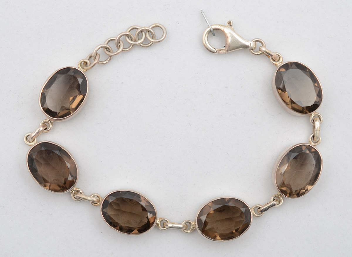 Pulseira de prata com topázio. Comprimento 21,5 cm.