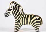 Abraham Palatnik (1928-2020), Zebra - Estatueta em resina de poliéster. Marca na base Silon Rio Brasil.