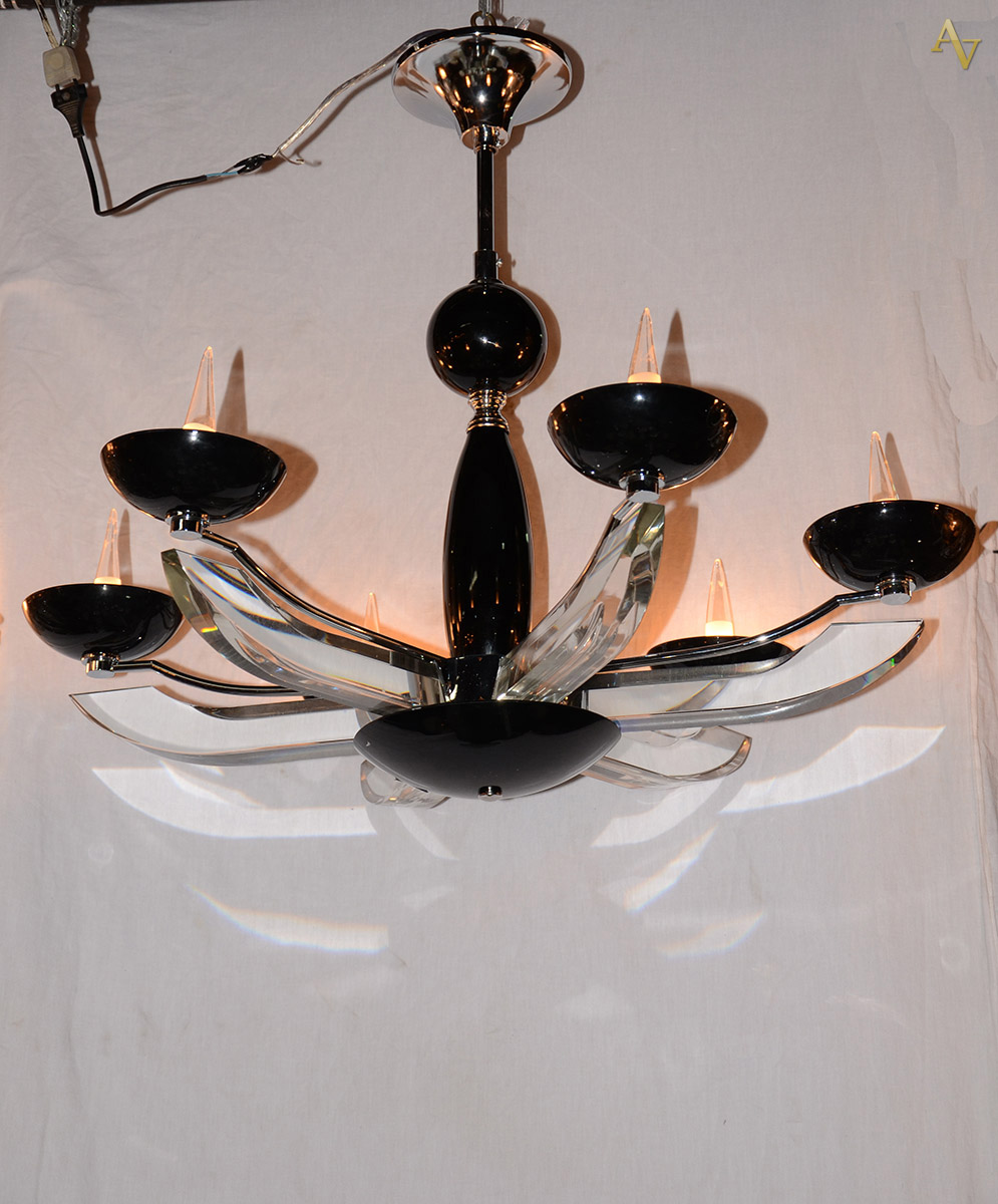 Lustre moderno de vidro preto e acrílico. Alt. 72 cm - diam. 70 cm