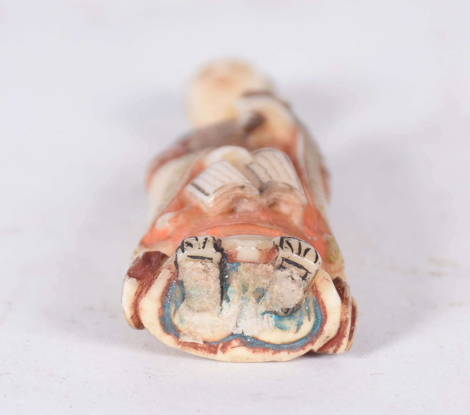 Quatro miniaturas, sendo: perfumeiro na forma de dama oriental; anta... - foto 7 de 8