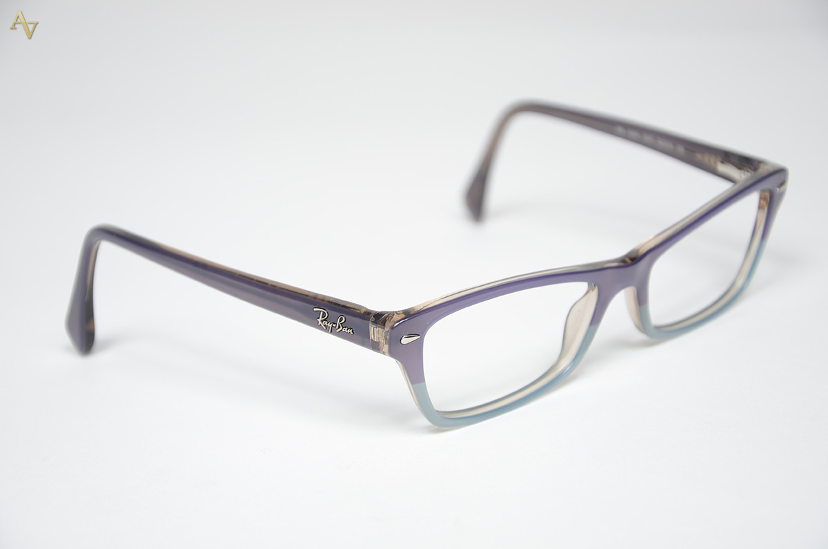RAY BAN - Armação para óculos de grau. - foto 1 de 3