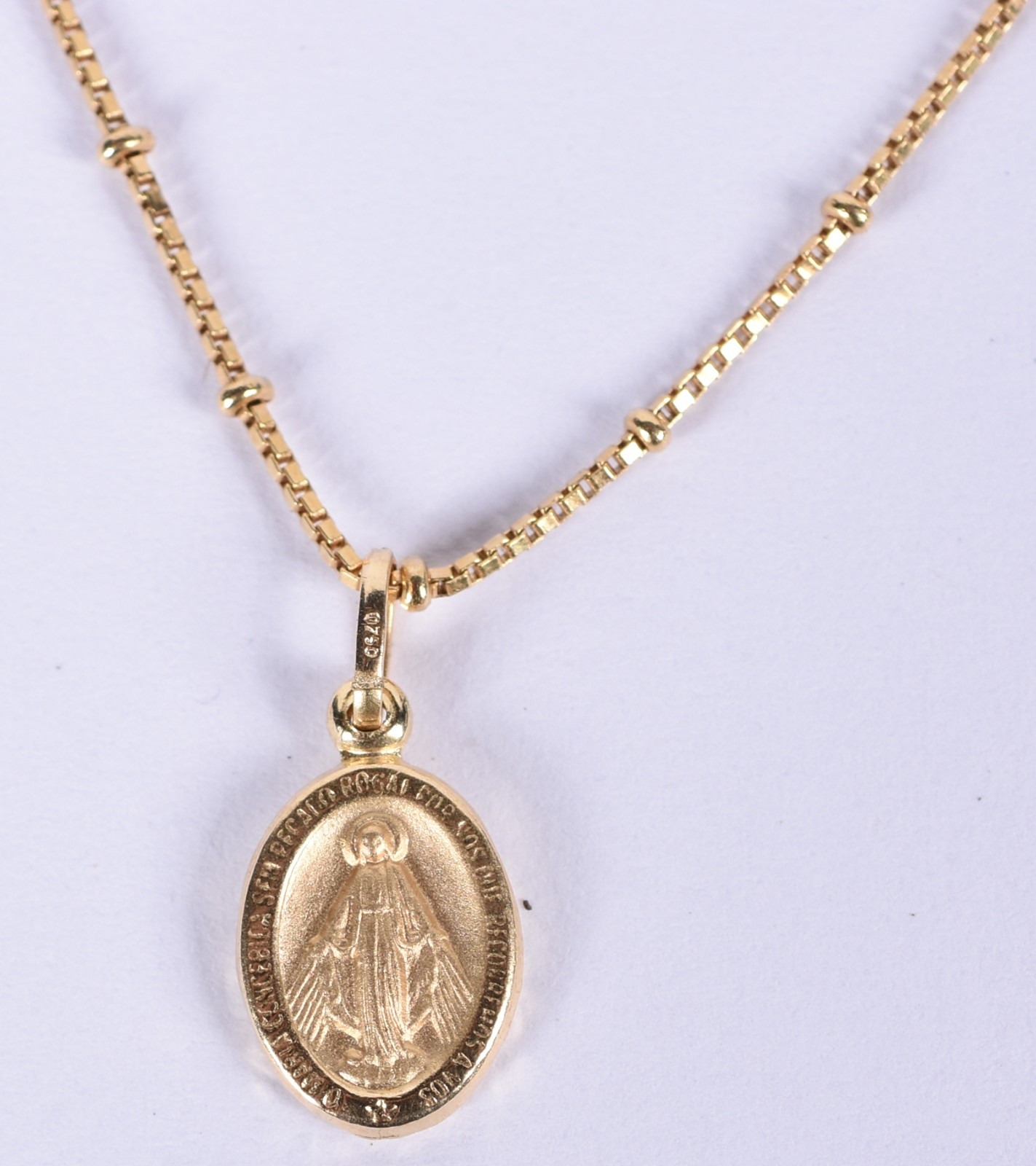 Colar de ouro 18k contraste 750 com bolinhas e pingente Sacro (Por... - foto 3 de 4