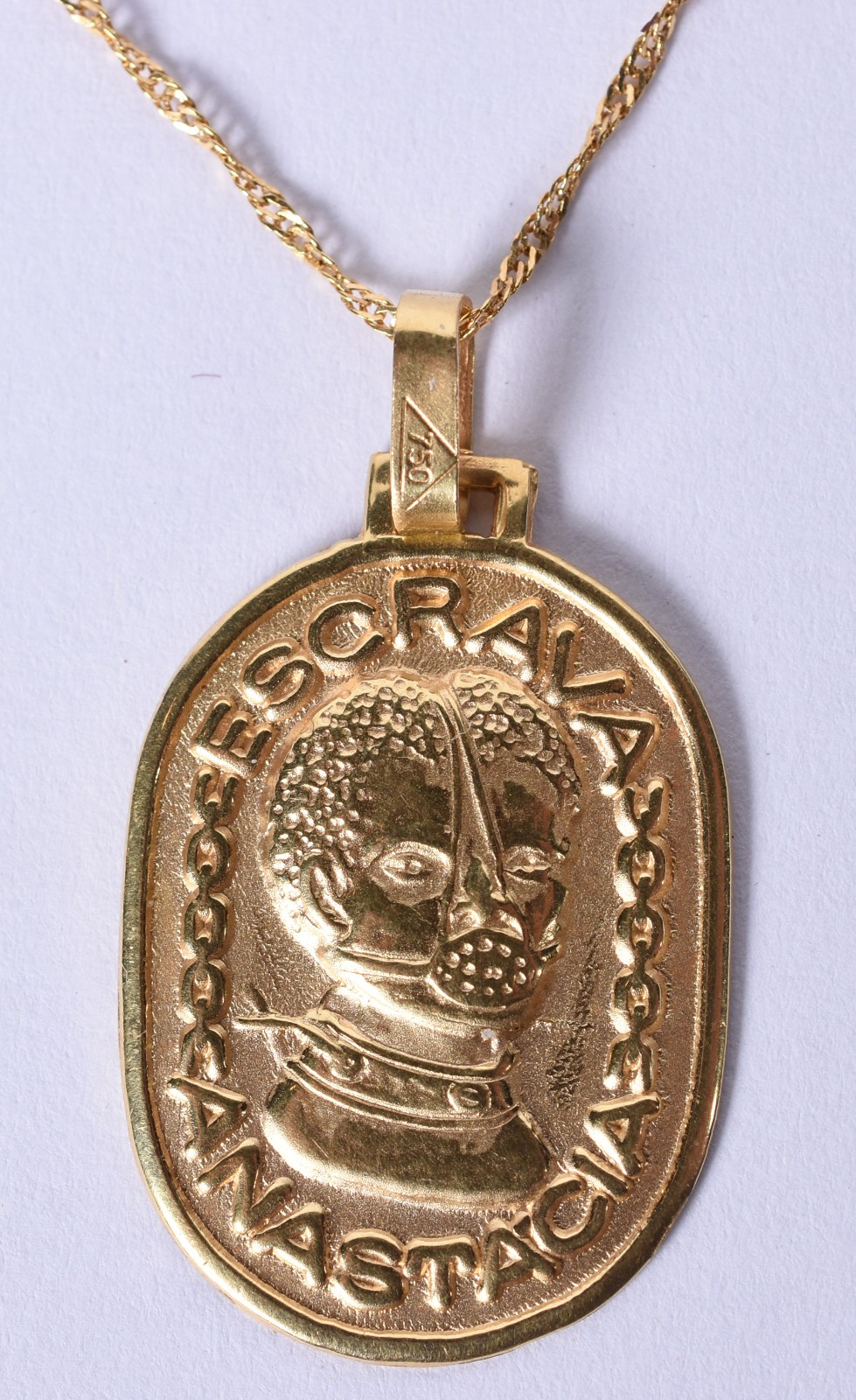 Colar de ouro 18k contraste 750, pingente escrava (Por motivos de... - foto 3 de 4