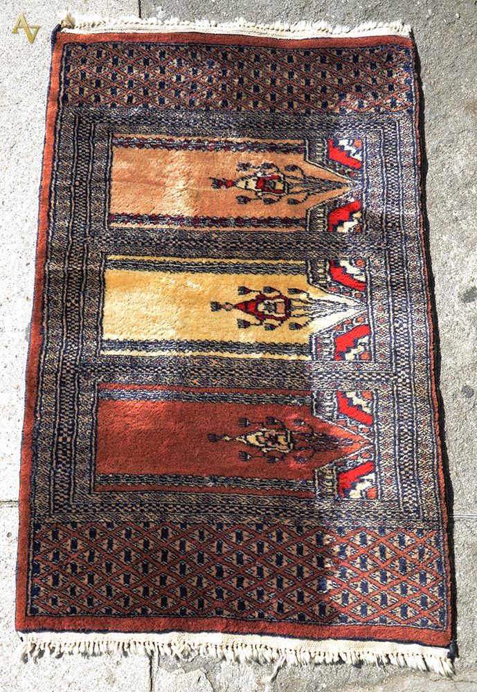 Tapete Pakistan. Med. 100 x 60 cm.