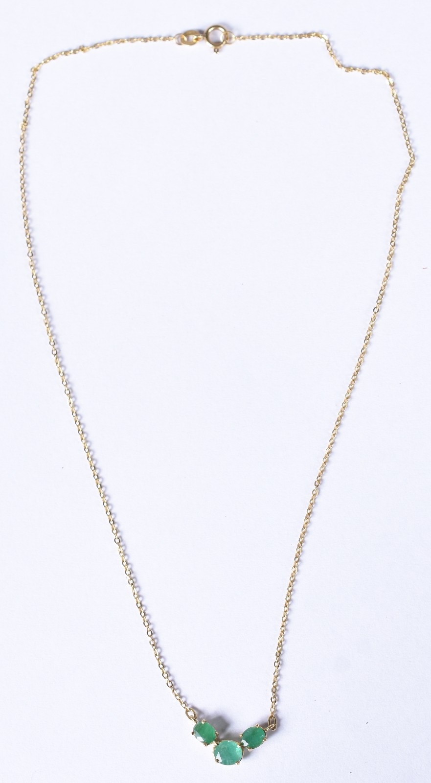Gargantilha de ouro 18k contraste 750 com 3 esmeraldas (Por motivos... - foto 3 de 5