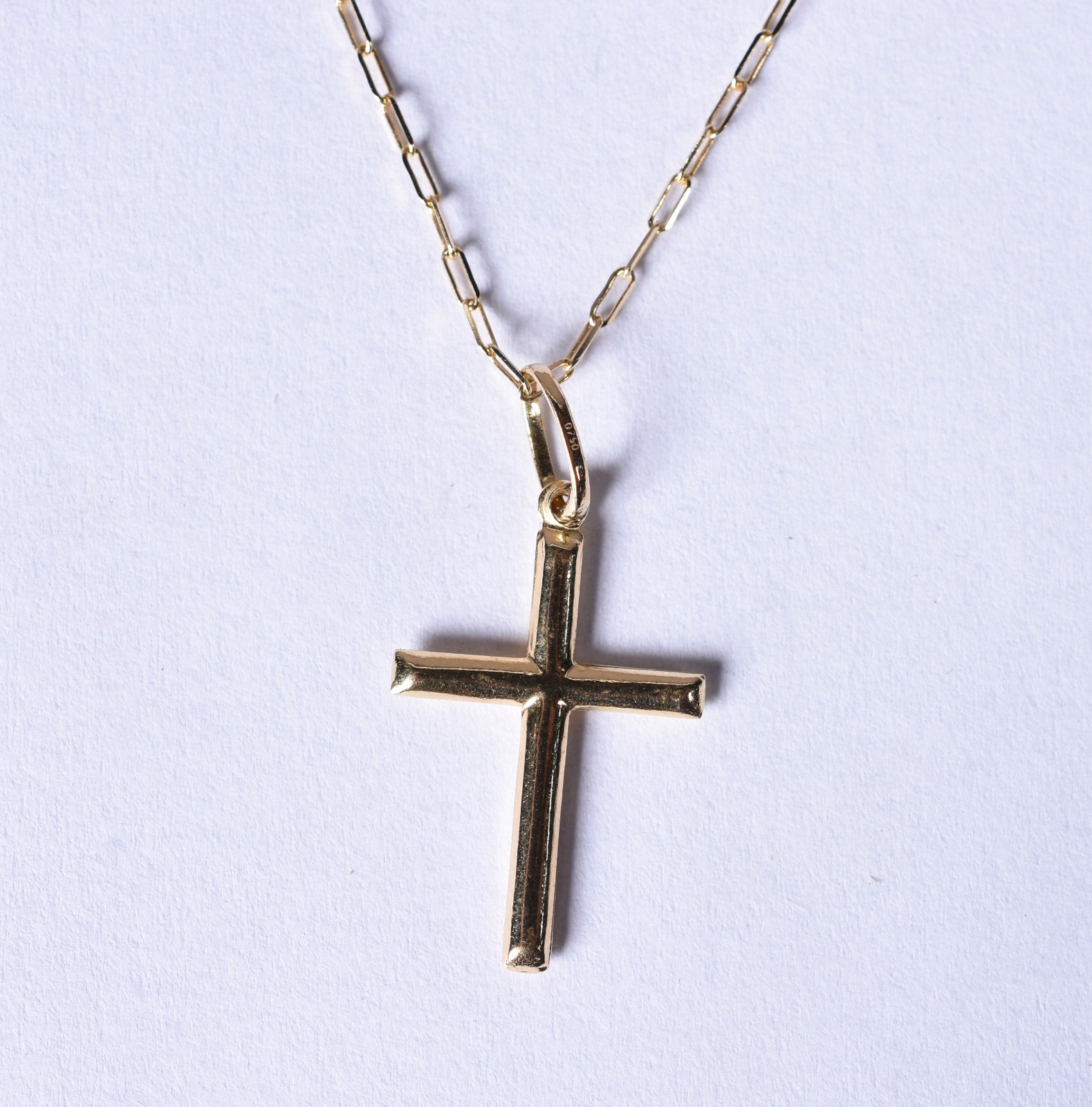 Colar de ouro 18k contraste 750 com pingente em forma de crucifixo... - foto 1 de 4