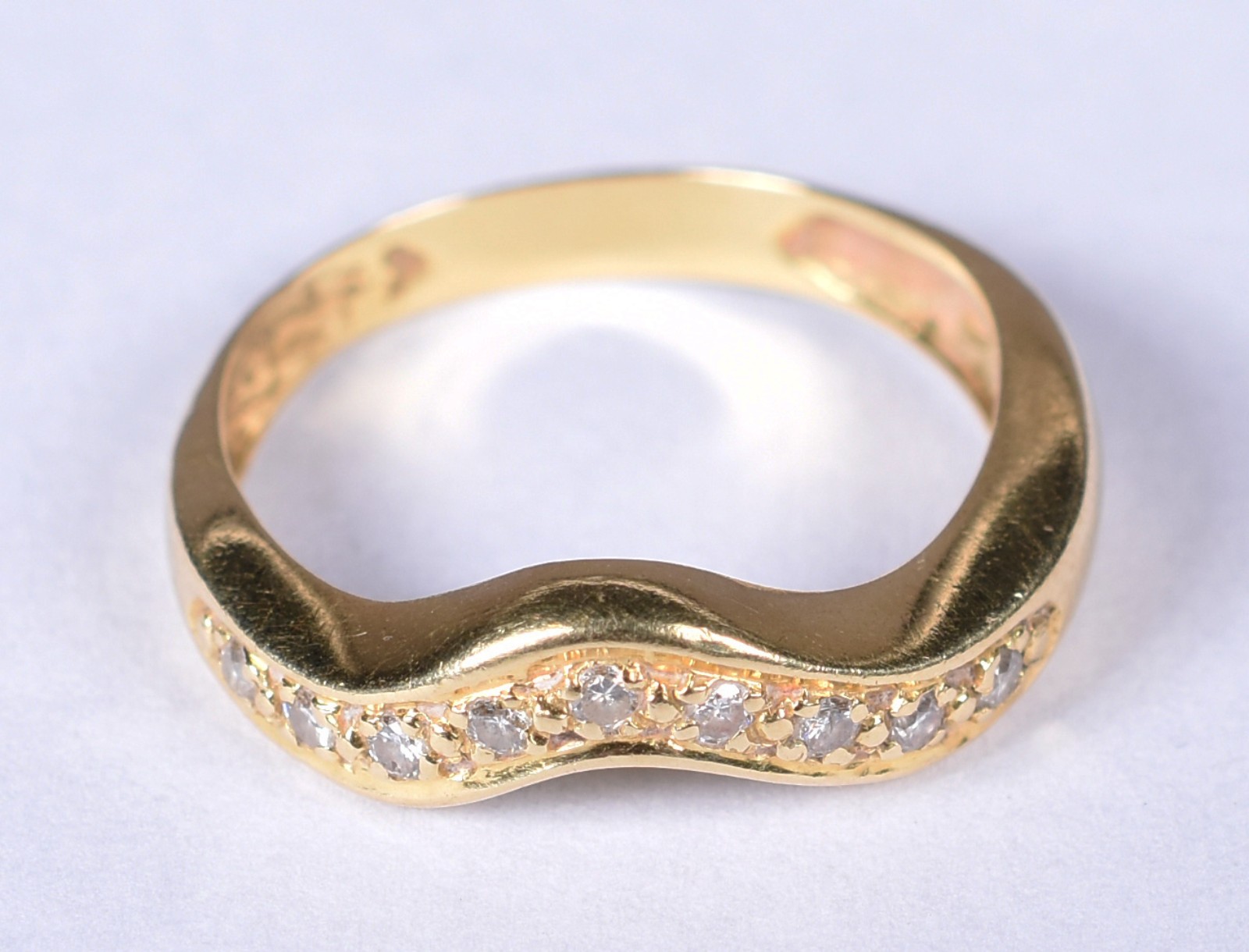 Anel de ouro 18k contraste 750 com 9 brilhantes, aro 17 (Por motivos... - foto 3 de 5