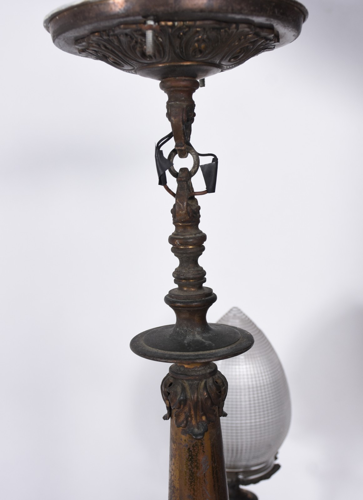 Lustre de bronze frances para 3 luzes com mangas ovais de cristal... - foto 5 de 5