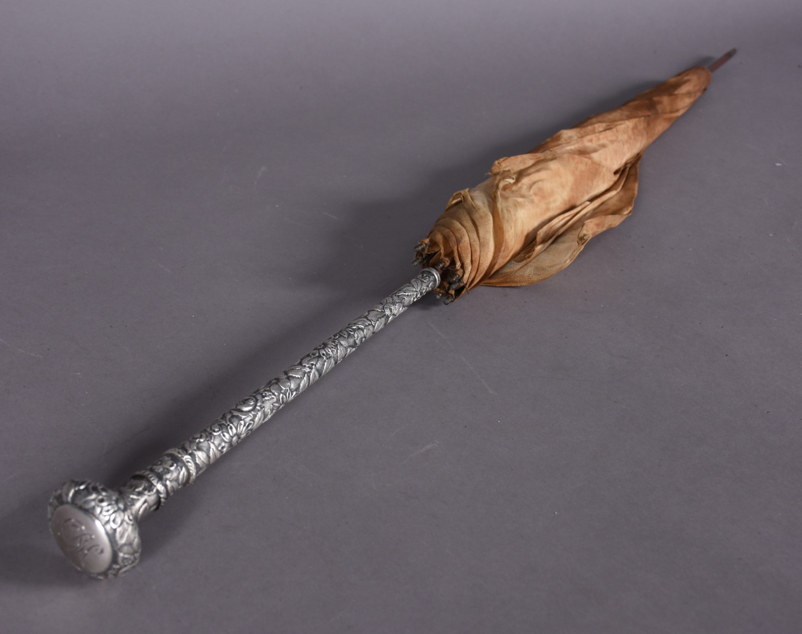 Sombrinha com cabo revestido de prata contrastada Sterling, com... - foto 4 de 10