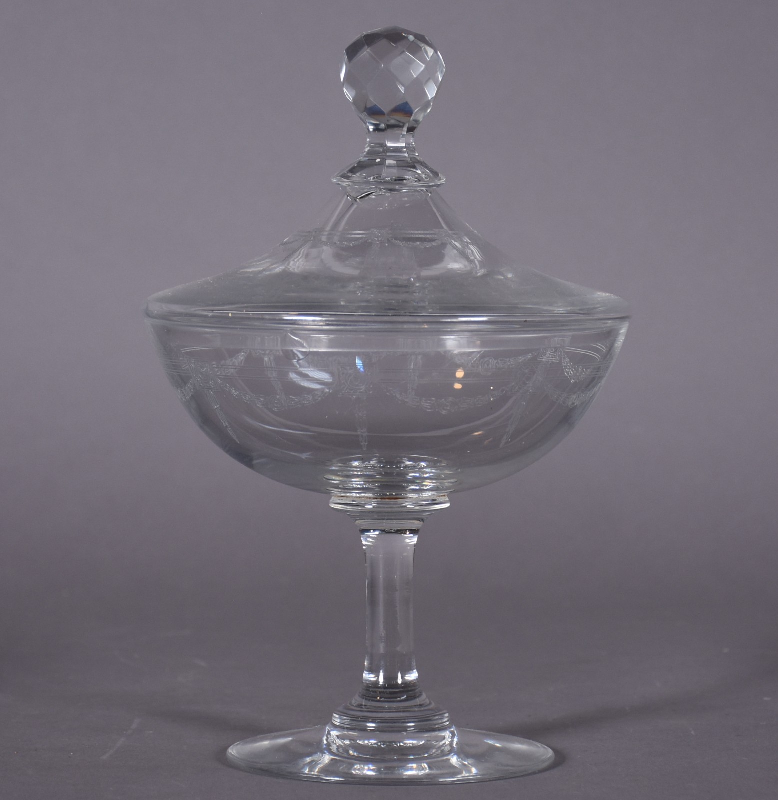 Compoteira de cristal frances Saint Louis lavrado com guirlandas. - foto 1 de 5