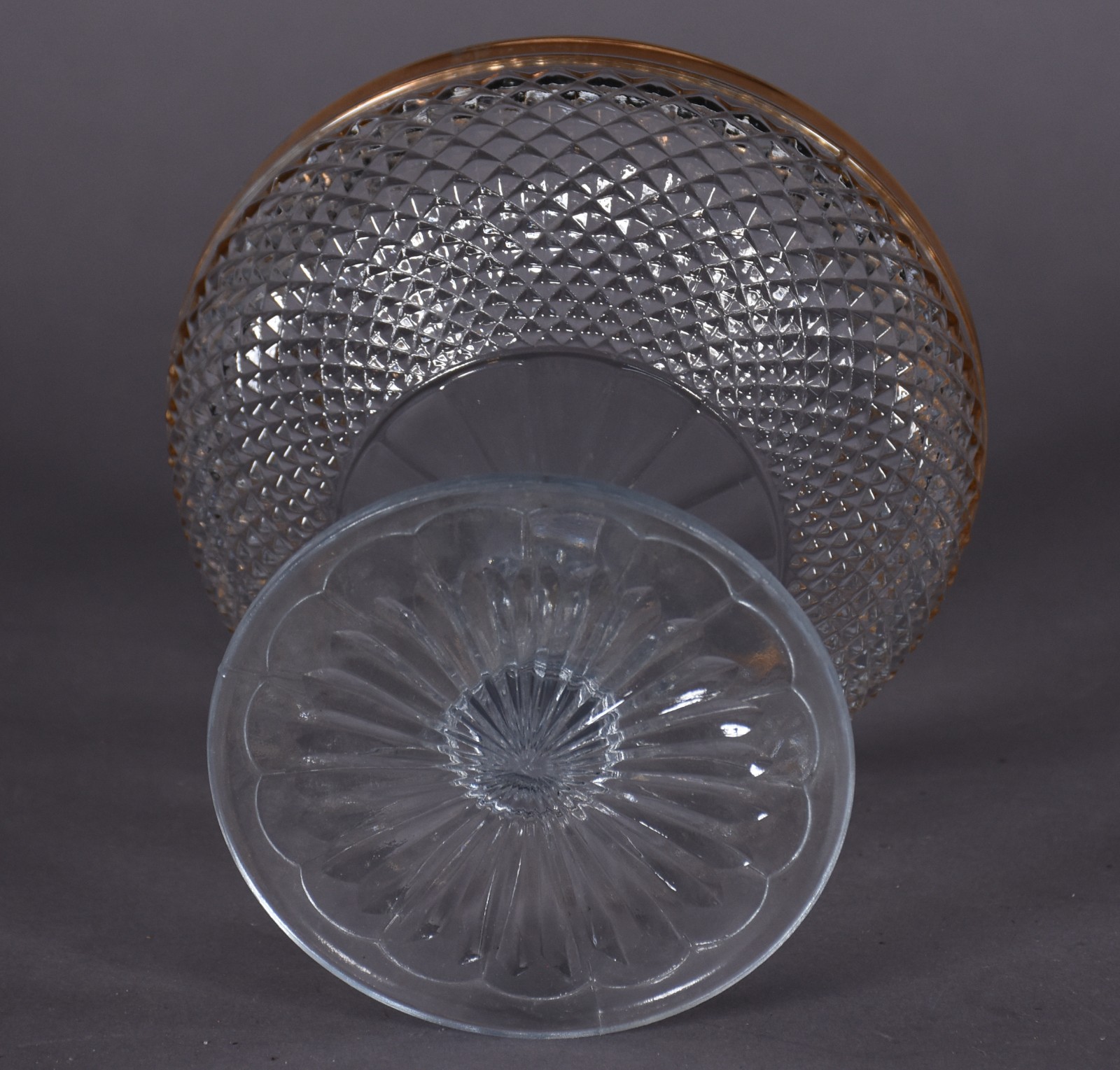 Compoteria com presentoir de cristal lapidação "bico de jaca" com... - foto 6 de 6
