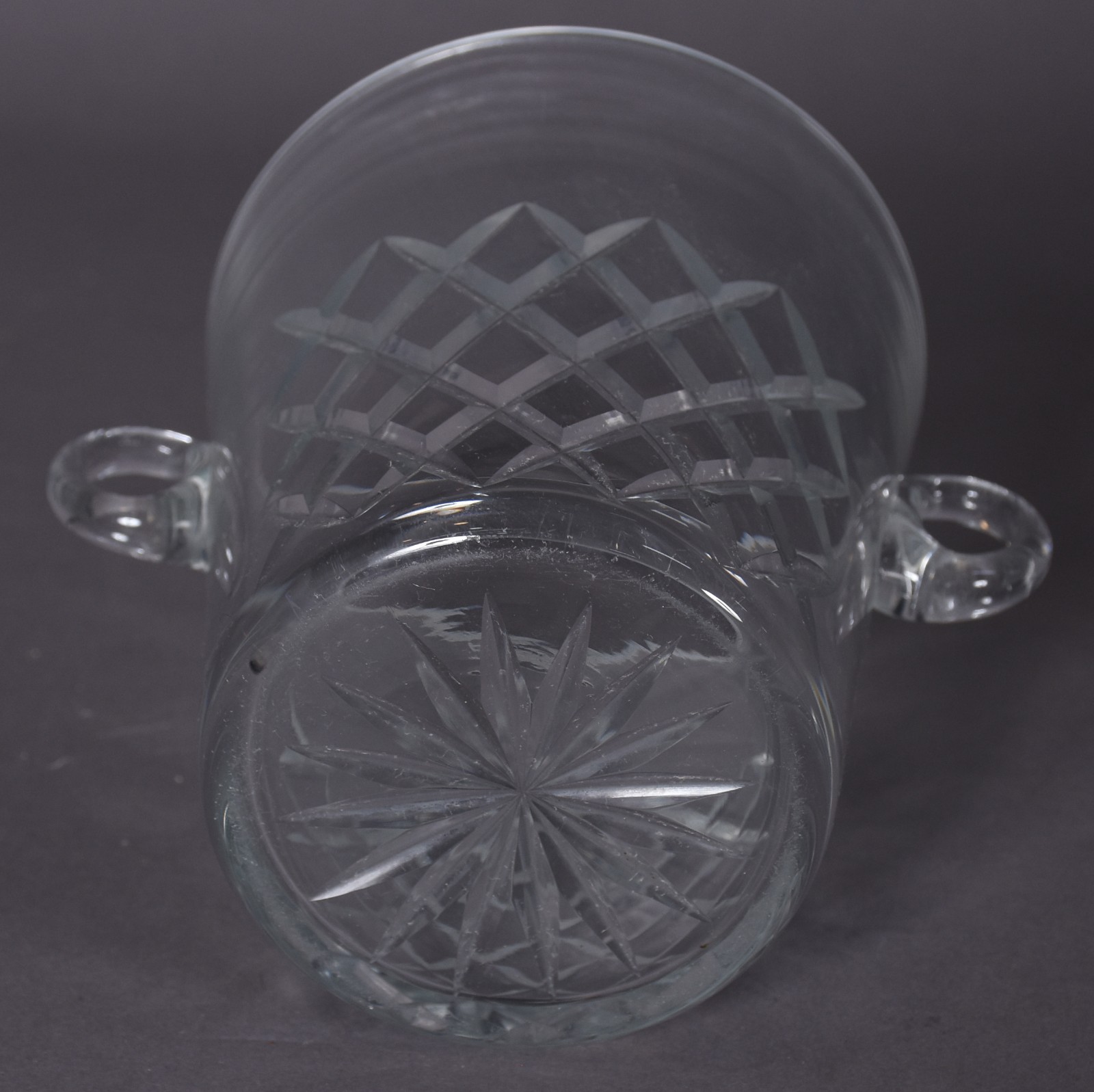 Serviço de copos de cristal lapidado composto de: 14 copos longos, 10... - foto 5 de 5
