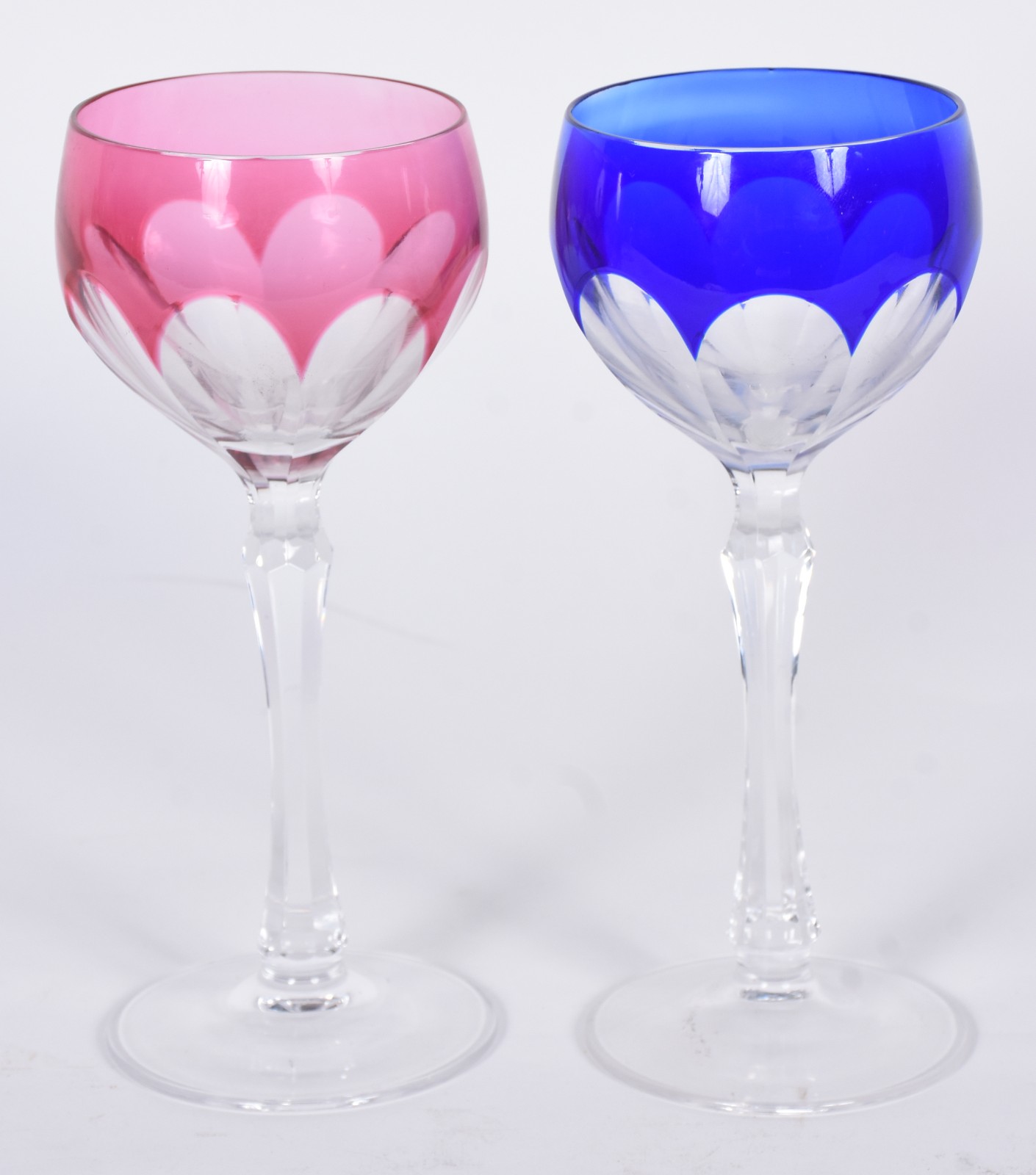 Par de cálices de pé alto doublé rosa e azul. - foto 1 de 3