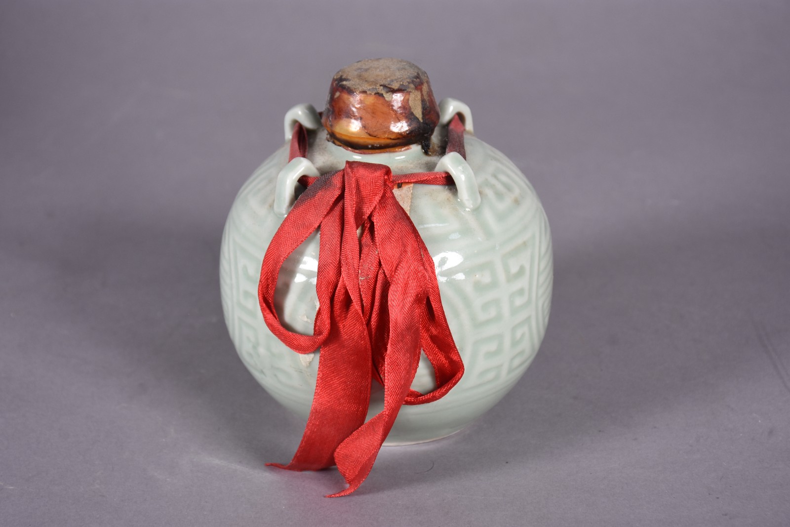 Diversas peças orientais, sendo: escultura de porcelana representando... - foto 5 de 11
