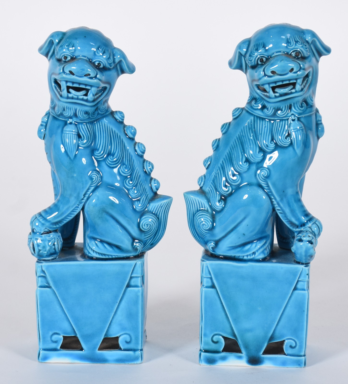 Par de cães de fó de porcelana oriental azul turquesa. - foto 2 de 6