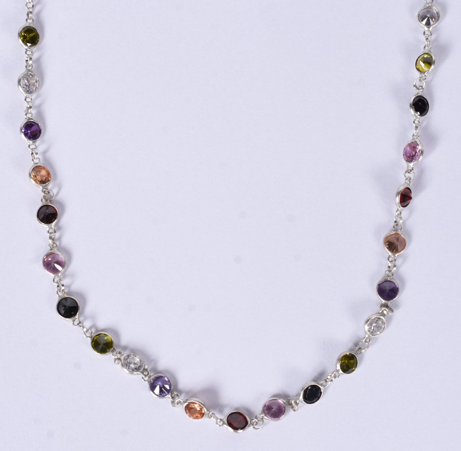 Conjunto de colar e pulseira de prata com pedras coloridas (Por... - foto 3 de 7